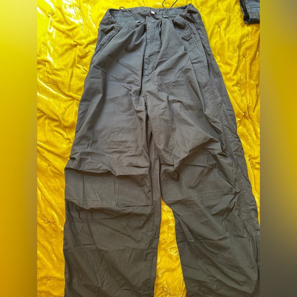 Levi’s Black Y2K Cargo Pants